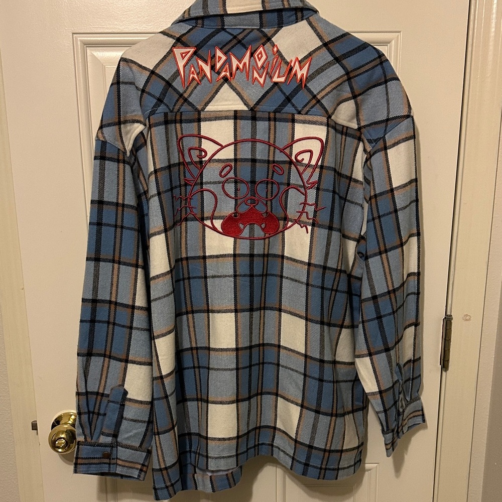 Disney Women Turning Red Pandamonium Blue Plaid Flannel Embroidered Snaps Top